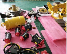 發(fā)那科機器人R-2000iC本體拆機件銷售：電機、減速器、平衡缸……